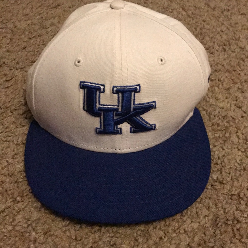 New era “Kentucky Wildcats” Flat bill hat